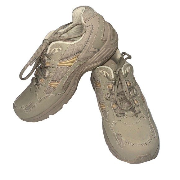 Vionic Walker Round Toe Insole Arch Comfort Shoe Sneaker Women 8M - Picture 1 of 10